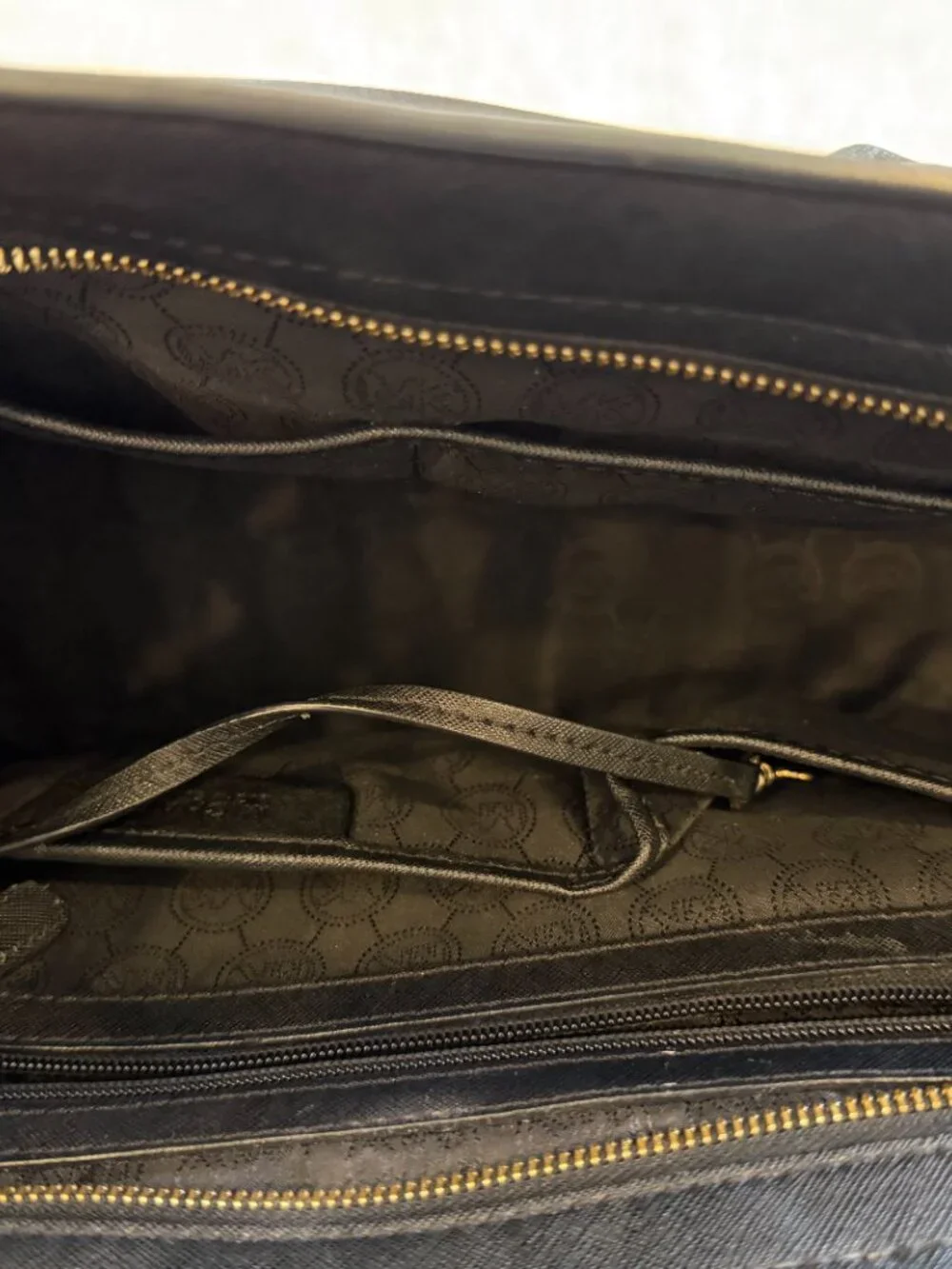 Michael Kors - Selma Medium Top Zip Satchel bag - Black
